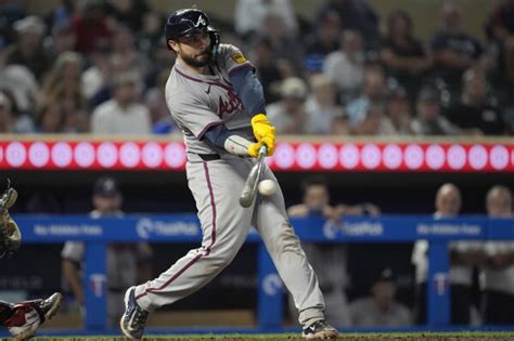 Braves score 4 times in 10th to beat Twins 8.